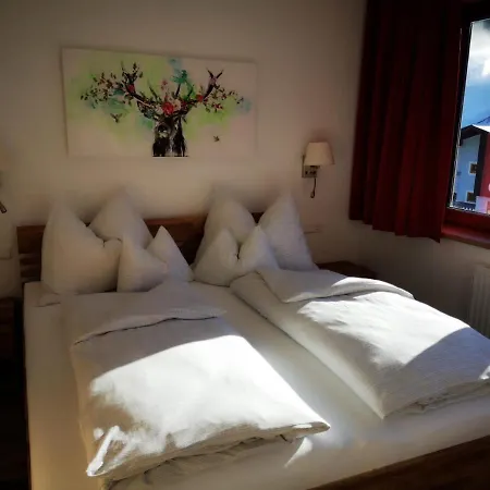 Bella Vista Apartment *